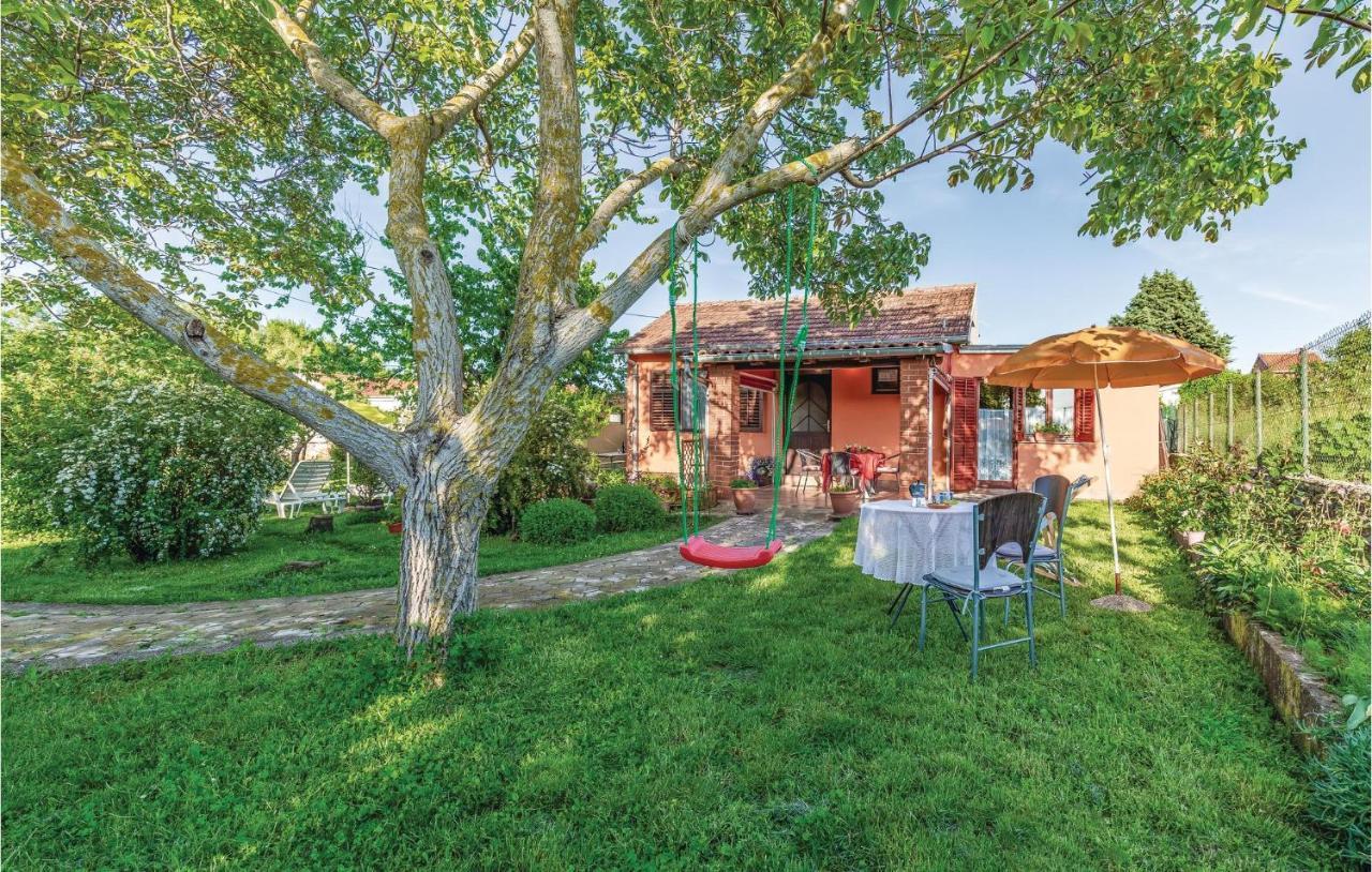 1 Bedroom Pet Friendly Home In Šišan Extérieur photo